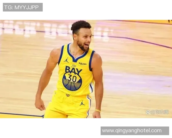 库里真人:篮球场上的传奇与生活中的真实自我 库里真人:篮球场上的传奇与生活中的真实自我